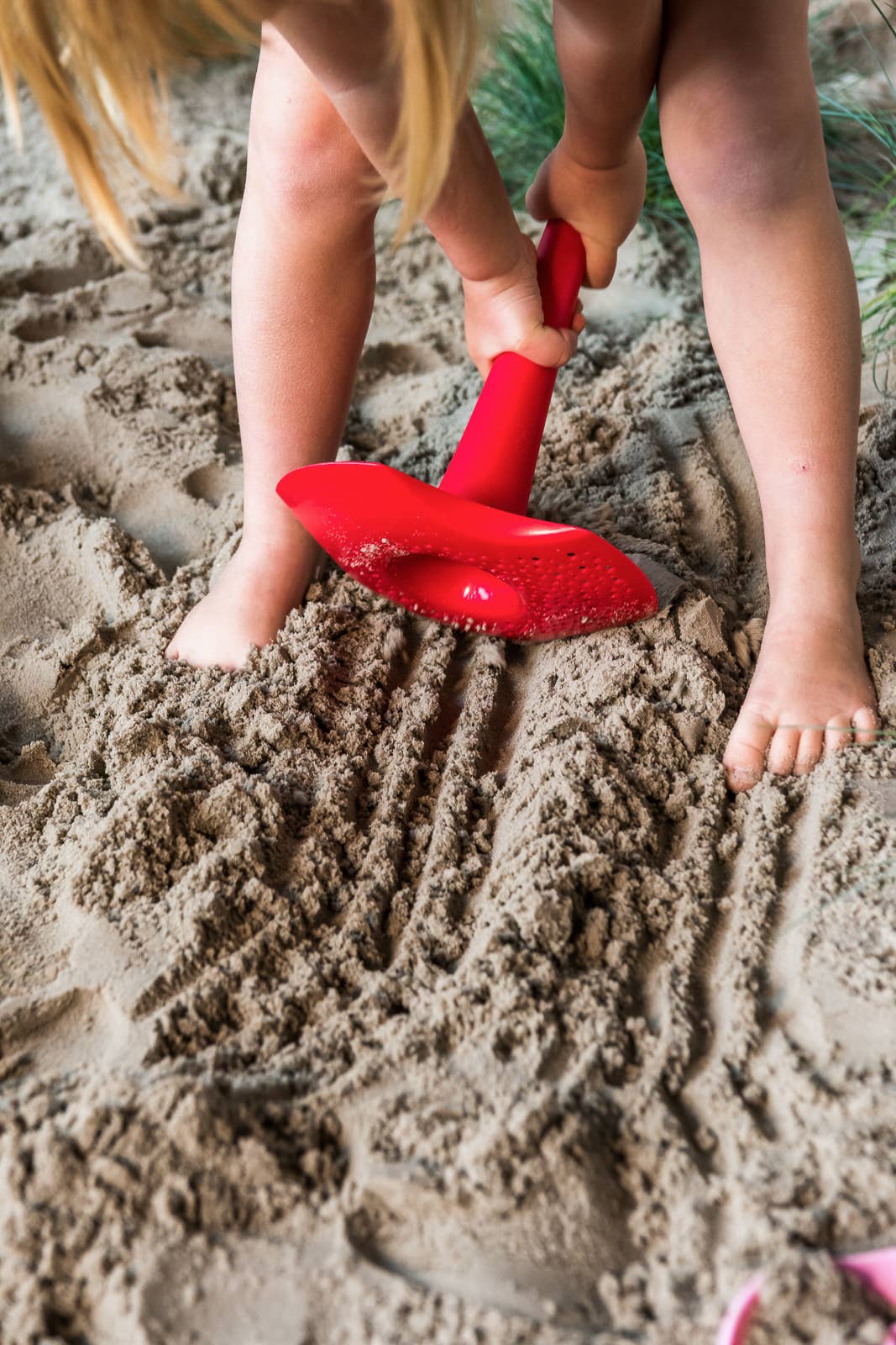 Quut Triplet - Kids Shovel, Rake, Sifter and so much more