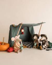 Happy Camper Tent for Mouse