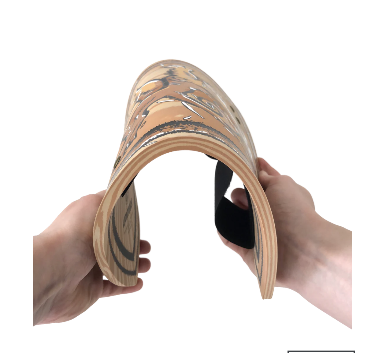 Woodylion "Wooden" Sheild