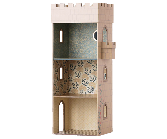Castle with Mirror, Mouse