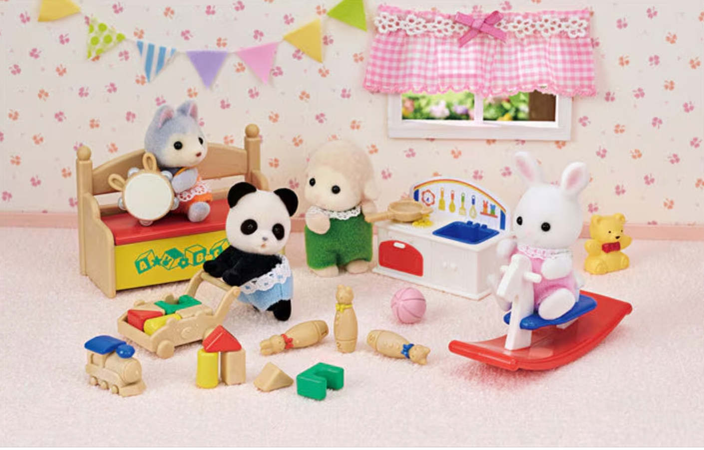 Calico Critters Baby's Toy Box