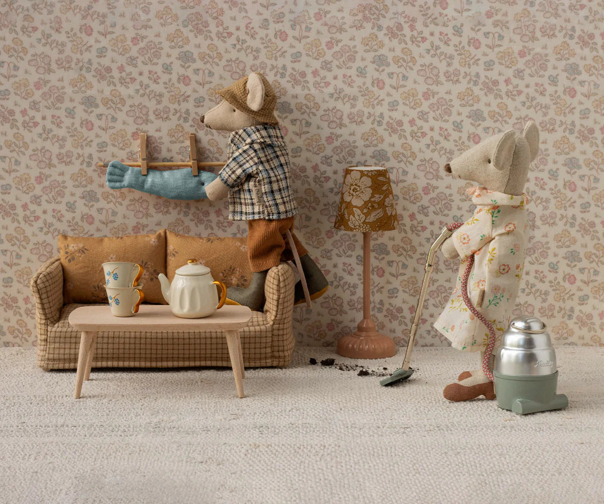 Mouse Couch - Mable